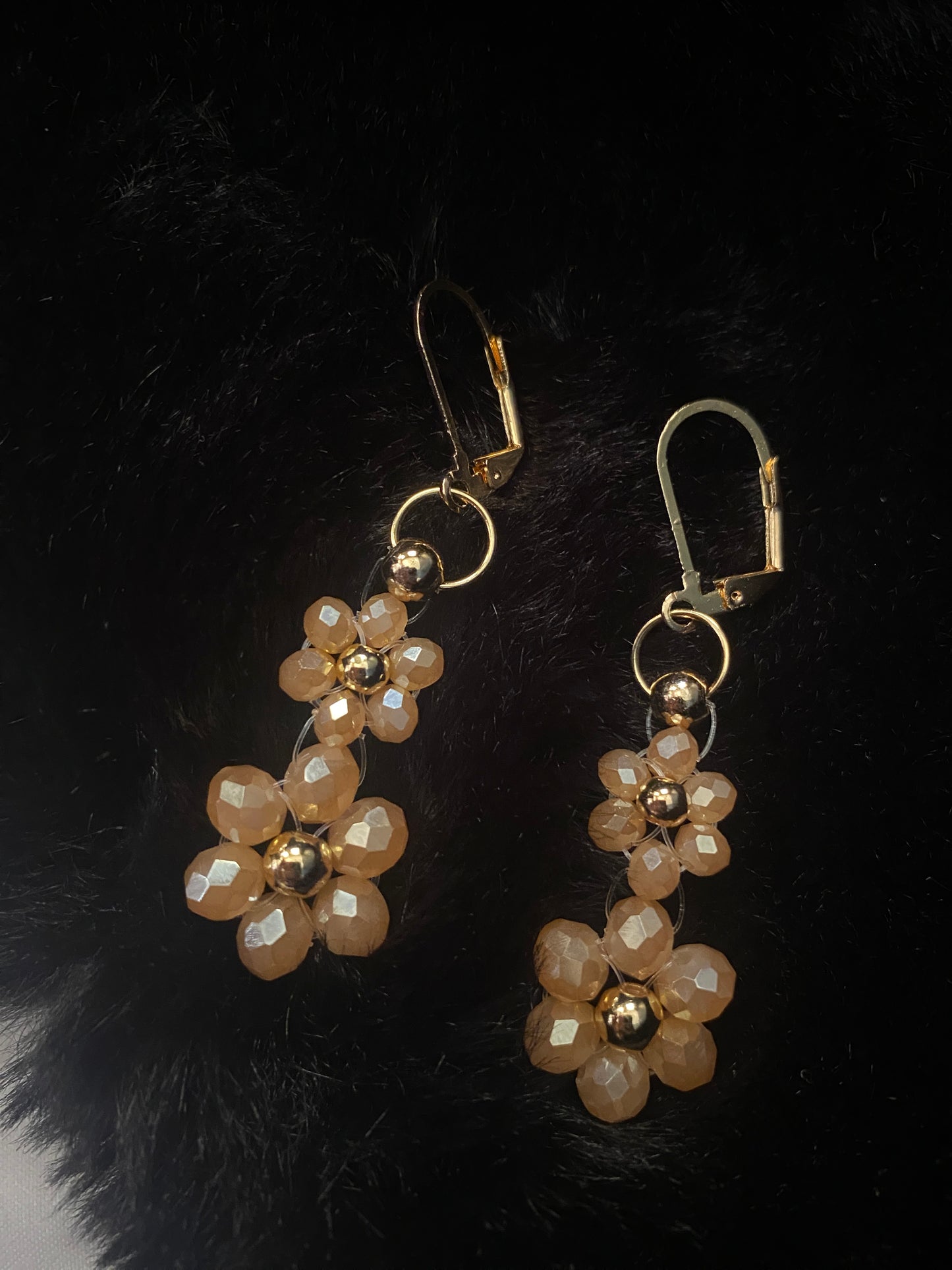 Champagne Daisy Earrings