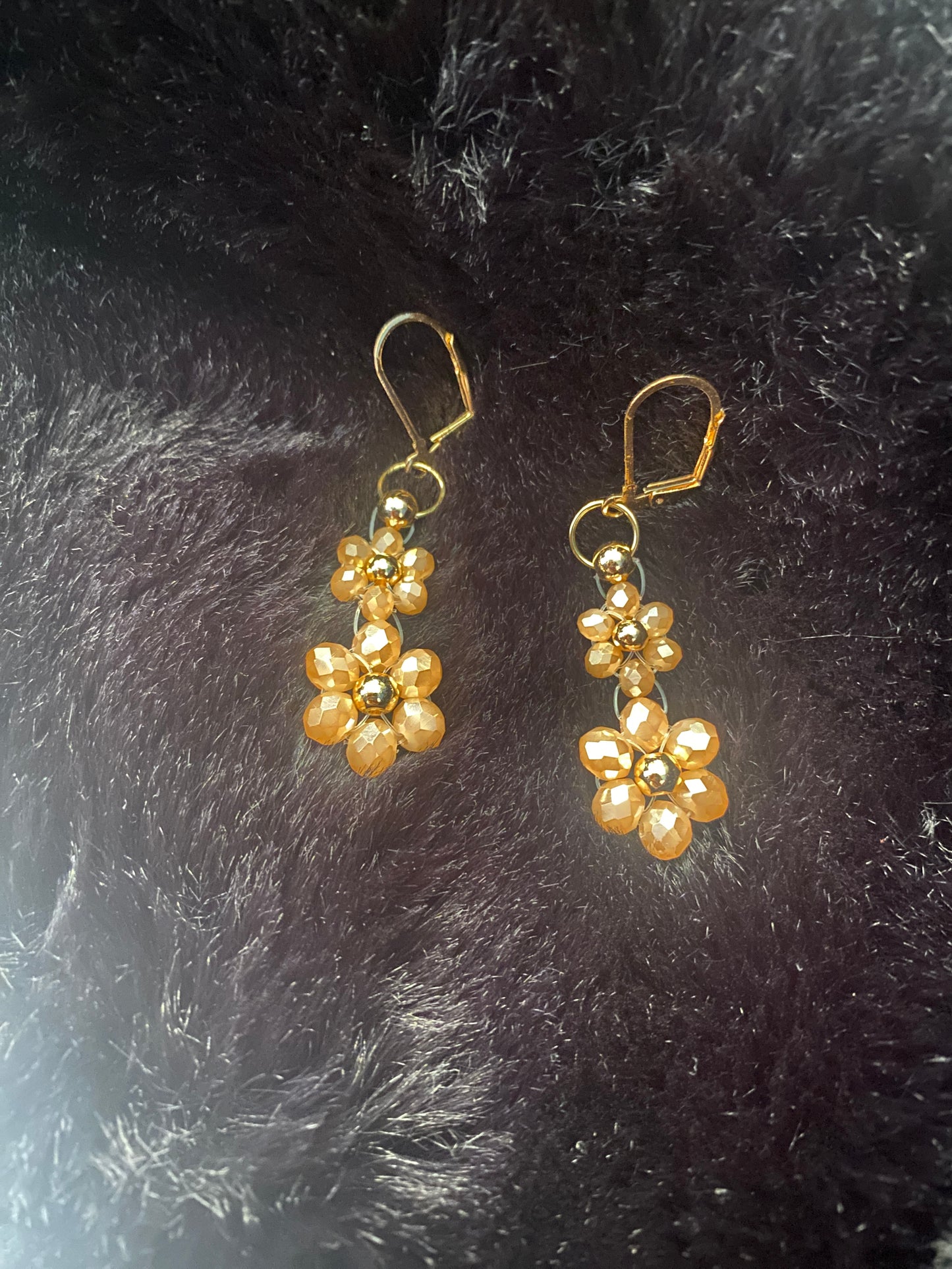 Champagne Daisy Earrings