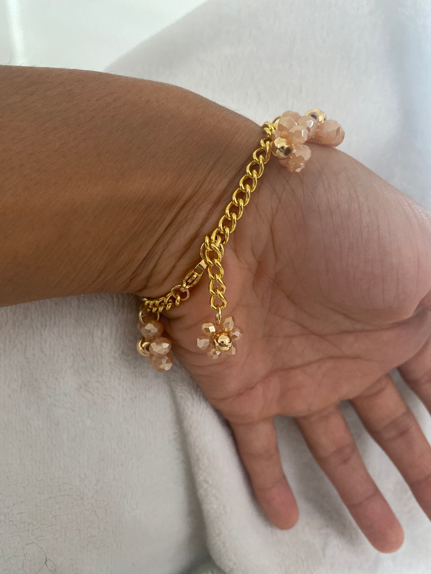 Champagne Daisies Gold Charm Bracelet 😍